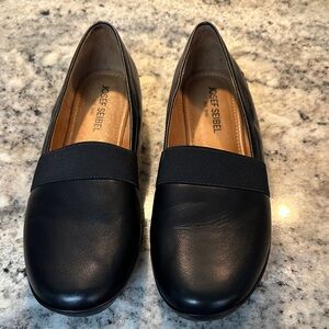 Josef Seibel Women's Black Loafers